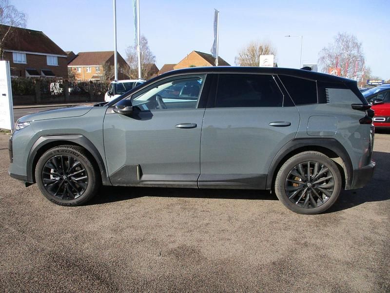 Used Citroën C5 Aircross Comfort 152 kW (207 HP) 2025 Red SUV