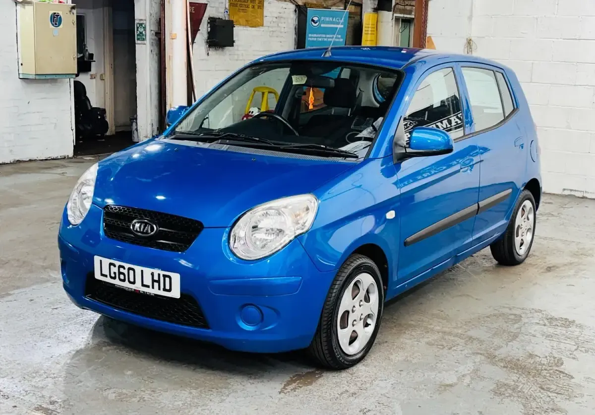Used Kia Picanto 64 HP (47 kW) 2010 Blue Hatchback