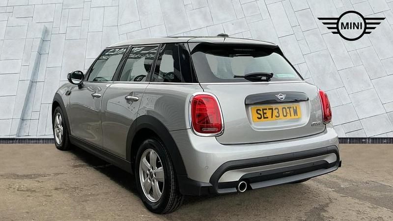 Used Mini Cooper Classic 134 HP (98 kW) 2023 Silver Hatchback