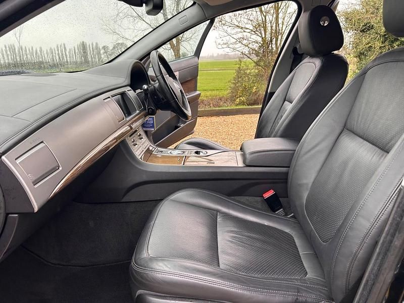 Used Jaguar XF Premium Luxury 2009 Black Sedan