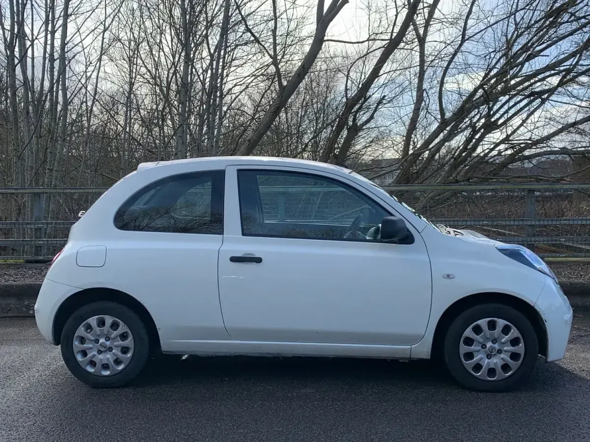 Używany Nissan Micra Visia 79 KM (58 kW) 2009 Biały Hatchback