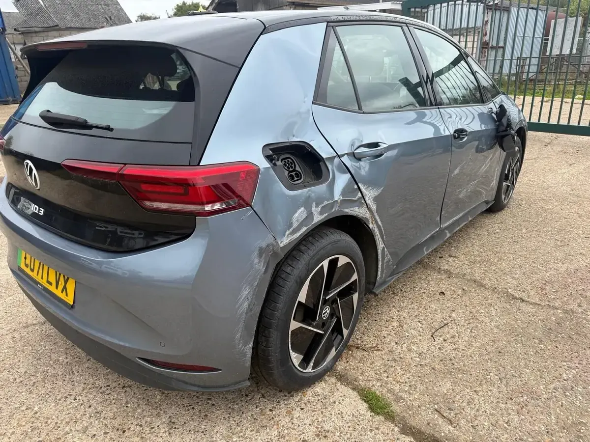 Used VW ID.3 Pro Performance 150 kW (204 HP) 2021 Blue Hatchback