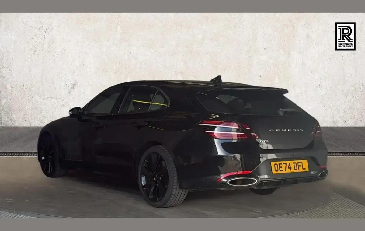 Used Genesis G70 Sport 241 HP (177 kW) 2024 Black Estate