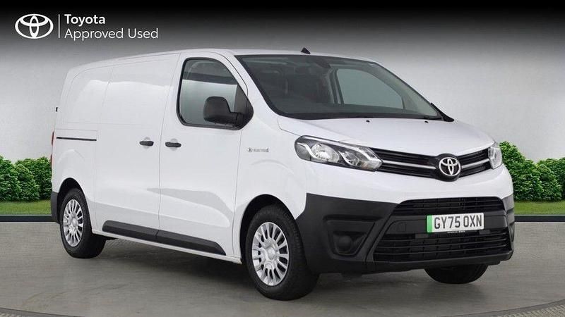New Toyota Proace 100 kW (136 HP) 2025 White MPV