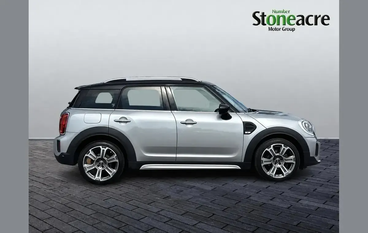 Used Mini Cooper Countryman Comfort 134 HP (98 kW) 2023 Silver SUV