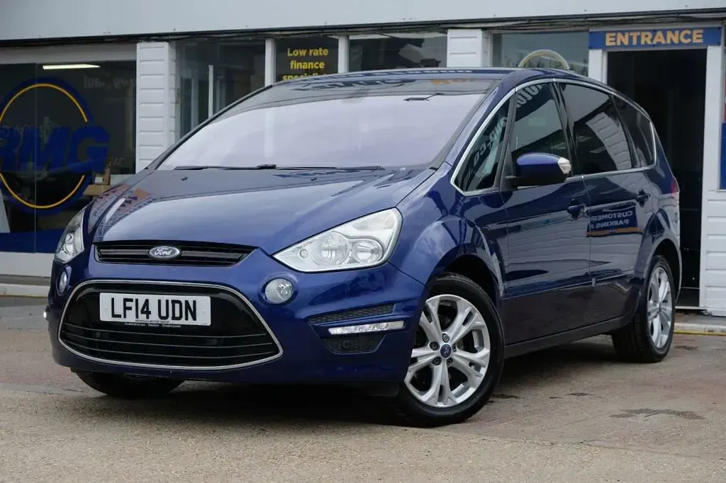 Used Ford S-MAX Titanium 115 HP (84 kW) 2014 Blue MPV
