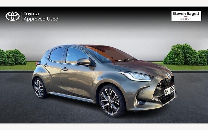 Used 2025 Toyota Yaris Hybrid Hatchback | £17,866 (Fair price) - Image 1/3