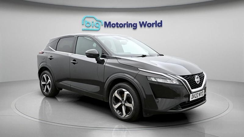 Used Nissan Qashqai N-Connecta 2022 Black SUV