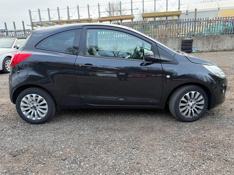 Used Ford Ka Zetec 69 HP (50 kW) 2015 Black Hatchback