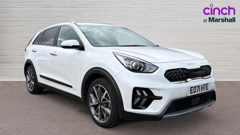 Used Kia Niro 139 HP (102 kW) 2021 White SUV