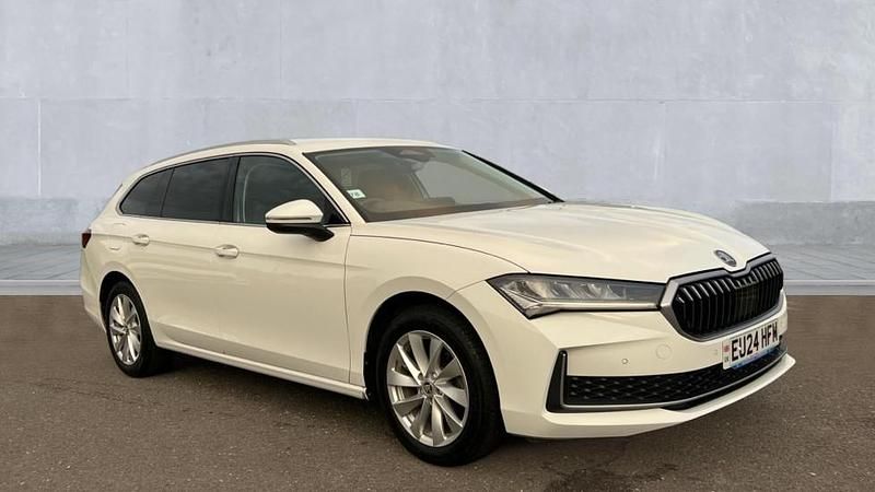 Pure white Used 2024 Skoda Superb SE Technology Estate | £23,190 (Good price) - Image 1/4