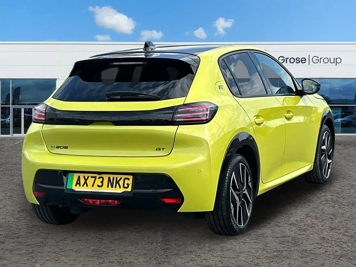 Used Peugeot e-208 GT 114 kW (156 HP) 2024 Yellow Hatchback