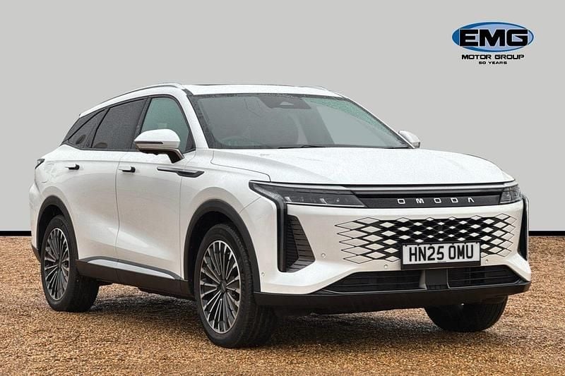 Used Omoda 9 63 HP (46 kW) 2025 White SUV