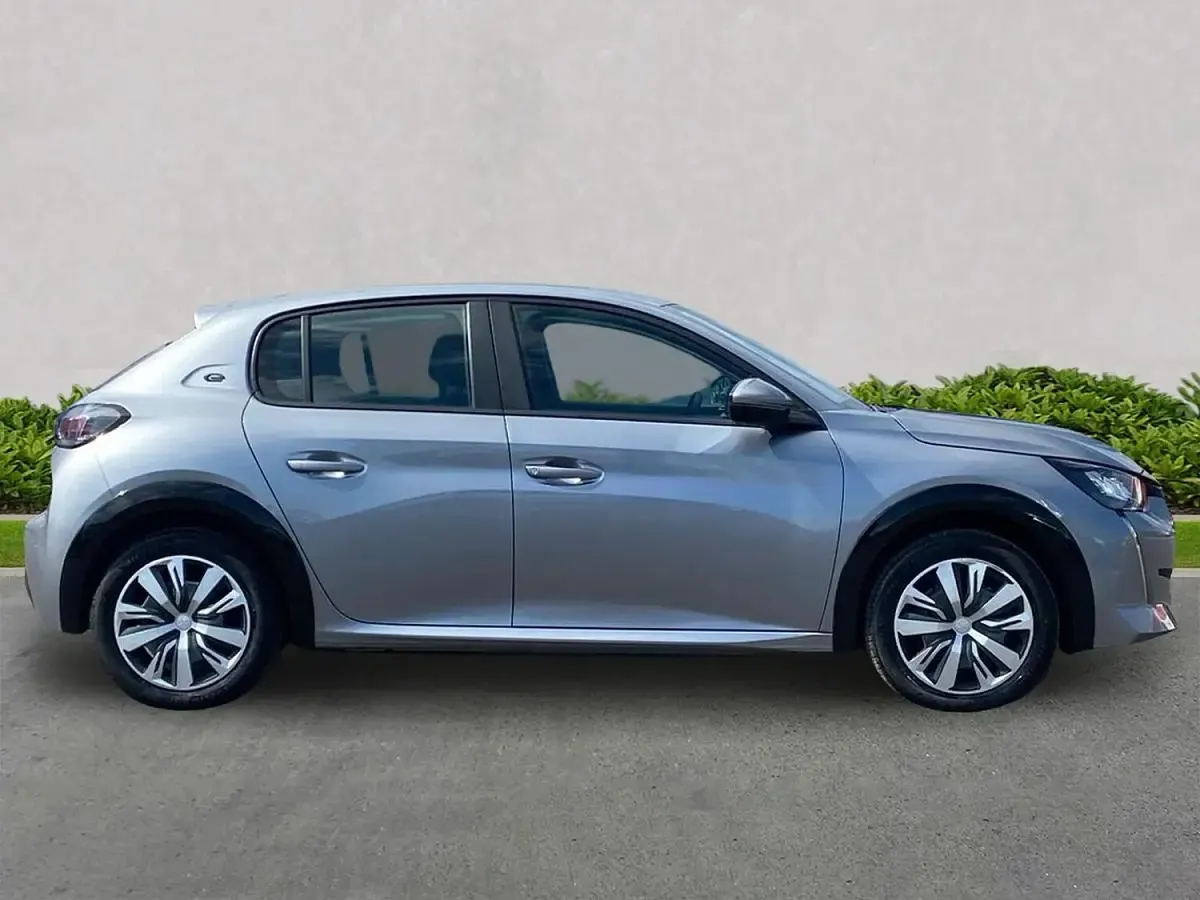 Used Peugeot e-208 Active 100 kW (136 HP) 2020 Grey Hatchback