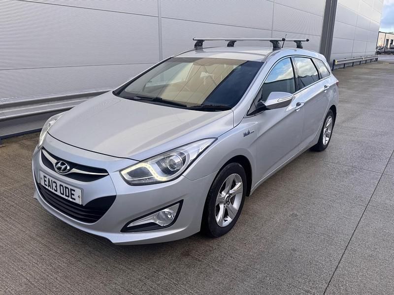 Silver Used 2013 Hyundai i40 Active Estate | £1,999 (Fair price) - Image 1/4