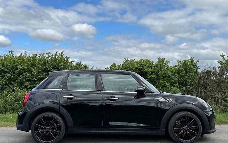 Used Mini Cooper Exclusive 136 HP (100 kW) 2021 Black Hatchback