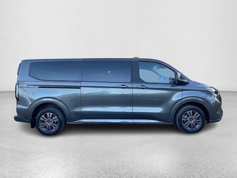 Used Ford Tourneo Titanium 136 HP (100 kW) 2024 Grey MPV