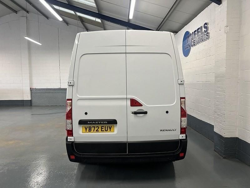 Used Renault Master Business 2023 White Van