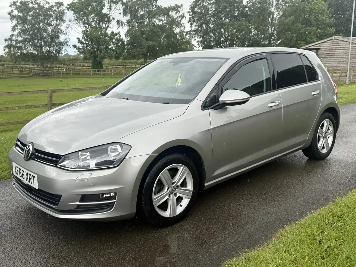 Used VW Golf VII Edition 147 HP (108 kW) 2016 Silver Hatchback