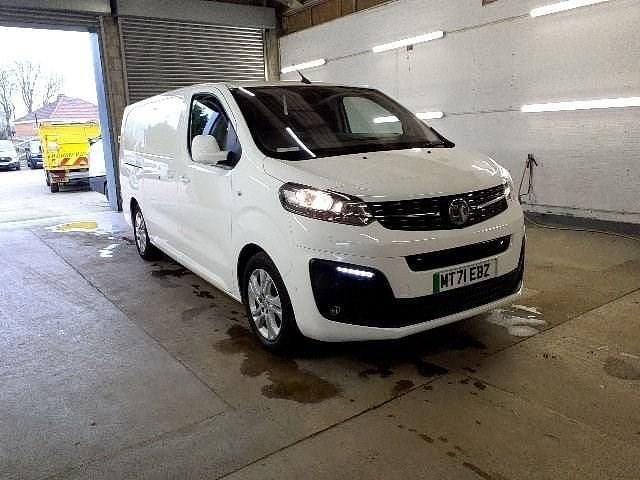 Used Vauxhall Vivaro Elite 100 kW (136 HP) 2021 Silver MPV