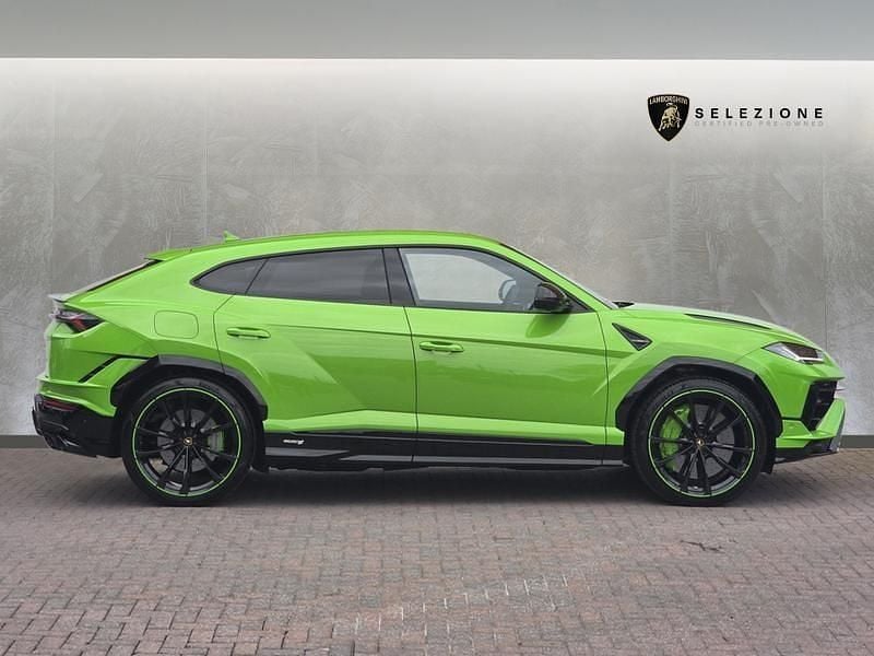 Used Lamborghini Urus 2024 Green SUV