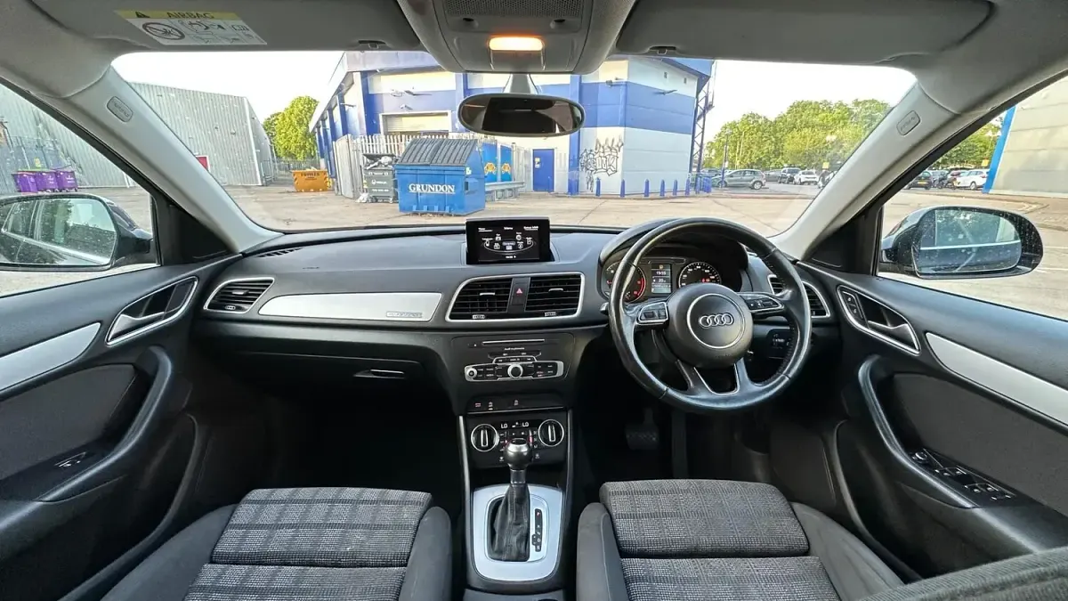 Used Audi Q3 Design 150 HP (110 kW) 2015 Black SUV
