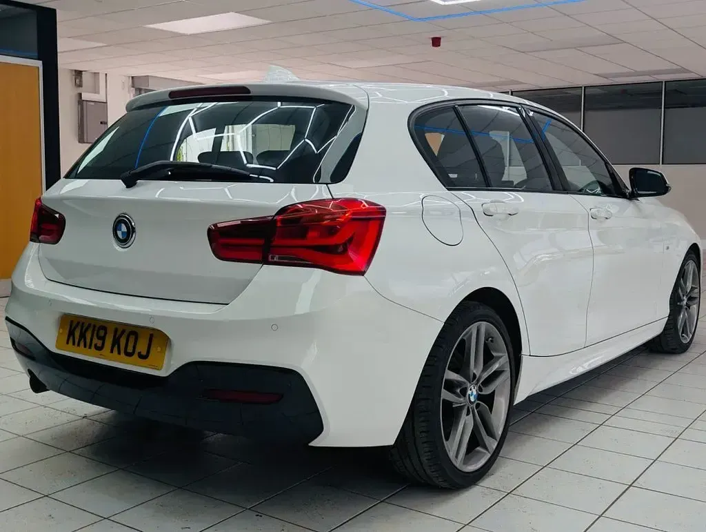Used BMW 116 M Sport 116 HP (85 kW) 2019 White Hatchback