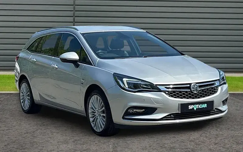 Second-hand Vauxhall Astra Elite 150 CP (110 kW) 2019 Break