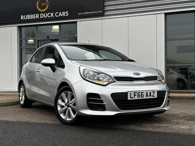 Silver Used 2016 Kia Rio Hatchback | £5,289 (Good price) - Image 1/4