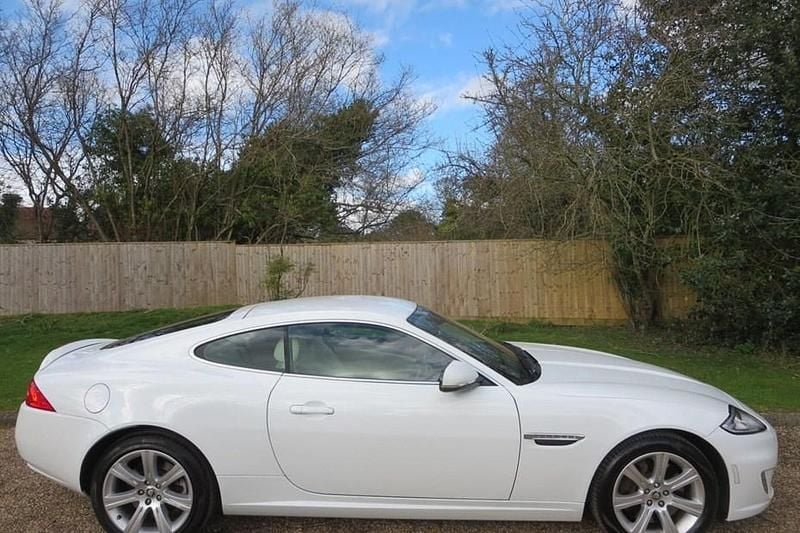 Used Jaguar XK 2012 White Coupe