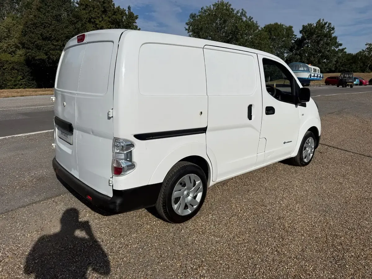 Used Nissan e-NV200 Acenta 80 kW (109 HP) 2020 White MPV