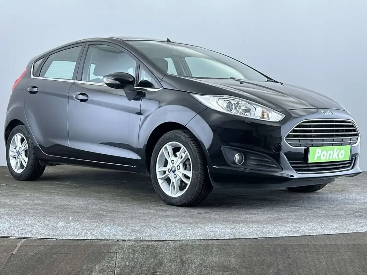 Used Ford Fiesta Zetec 120 HP (88 kW) 2014 Hatchback