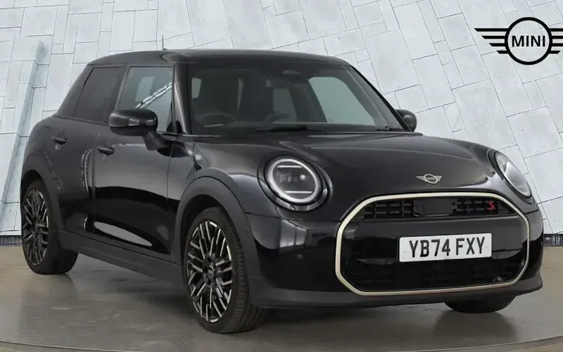 Used Mini Cooper Exclusive 204 HP (150 kW) 2024 Hatchback
