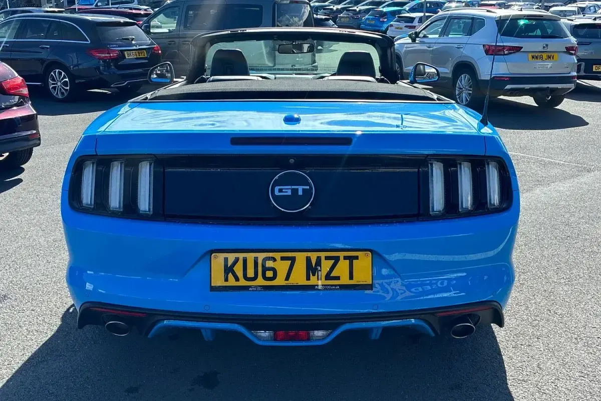 Käytetty Ford Mustang 450 HP (330 kW) 2018 Sininen