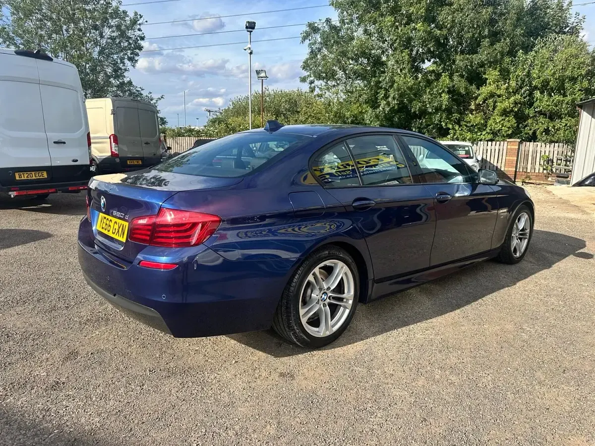 Used BMW 520 M Sport 190 HP (139 kW) 2016 Blue Sedan