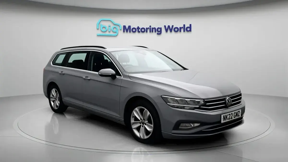 Used VW Passat SE 150 HP (110 kW) 2022 Estate