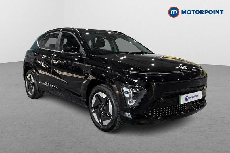 Black Used 2024 Hyundai Kona Advanced SUV | £20,499 (Good price) - Image 1/4