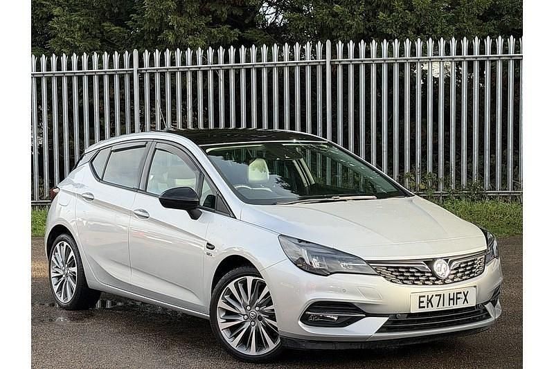 Used Vauxhall Astra Edition 2021 Silver Hatchback