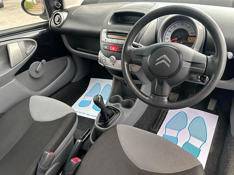 Used Citroën C1 68 HP (50 kW) 2011 Black Hatchback