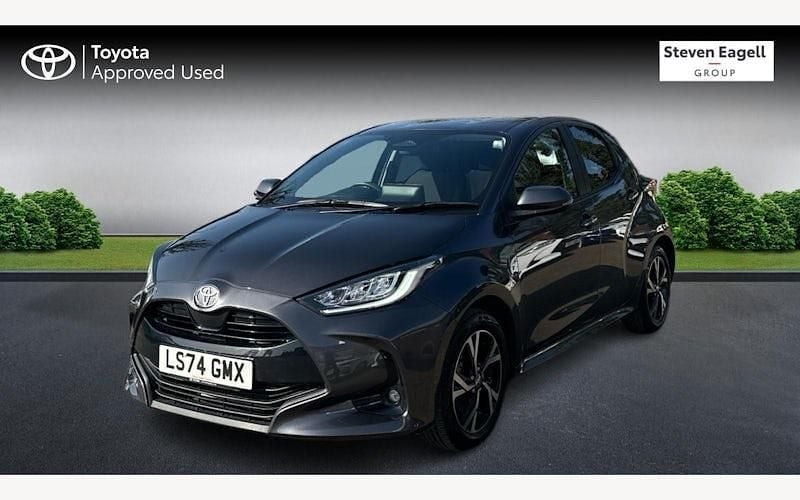 Used Toyota Yaris Hybrid Design 116 HP (85 kW) 2026 Hatchback