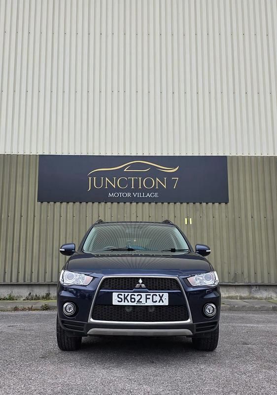 Usado Mitsubishi Outlander 150 HP (110 kW) 2012 Azul SUV