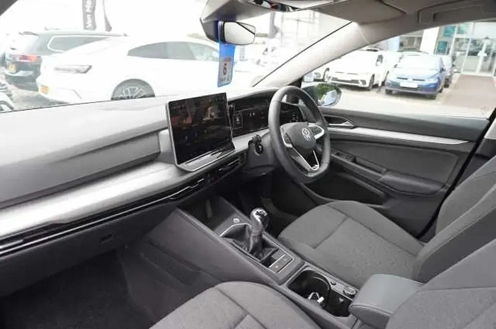 Used VW Golf VIII 115 HP (84 kW) 2025