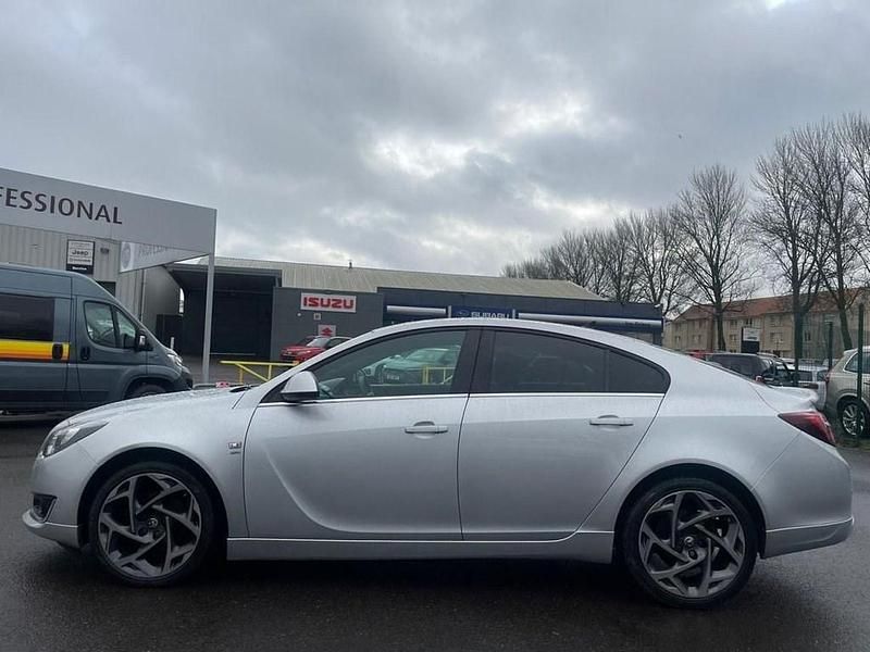 Used Vauxhall Insignia SRi 134 HP (98 kW) 2015 Silver Hatchback