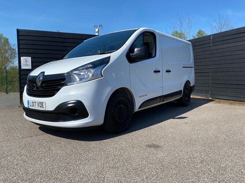 White Used 2017 Renault Trafic Business Van | £5,495 (Expensive) - Image 1/4