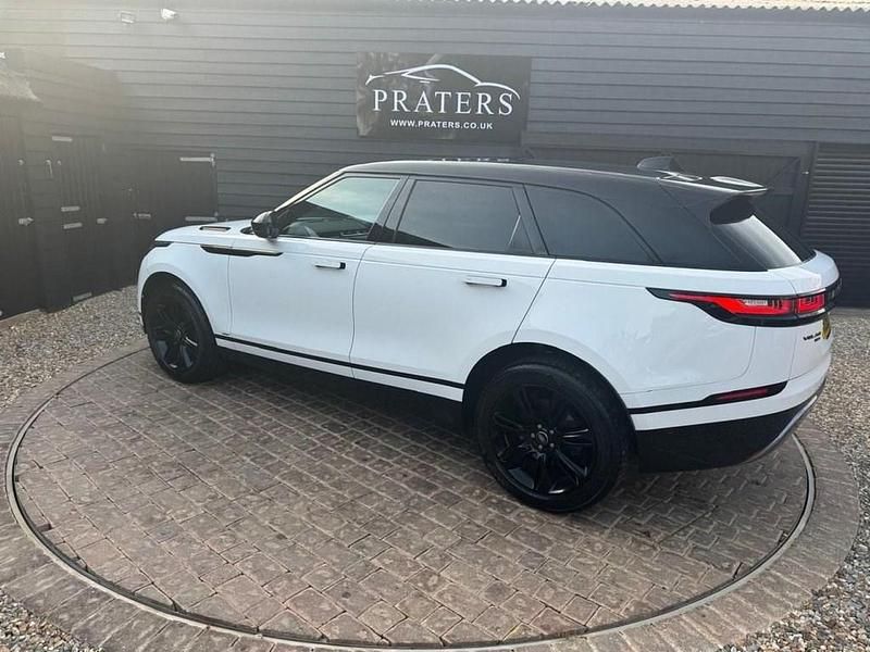 Used Land Rover Range Rover Velar R-Dynamic 180 HP (132 kW) 2018 White SUV