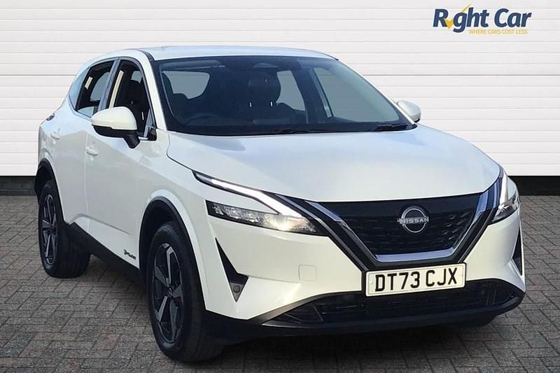 Used Nissan Qashqai Acenta Premium 190 HP (139 kW) 2024 White SUV