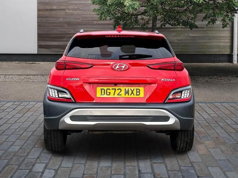 Used Hyundai Kona Premium 120 HP (88 kW) 2022 Red SUV