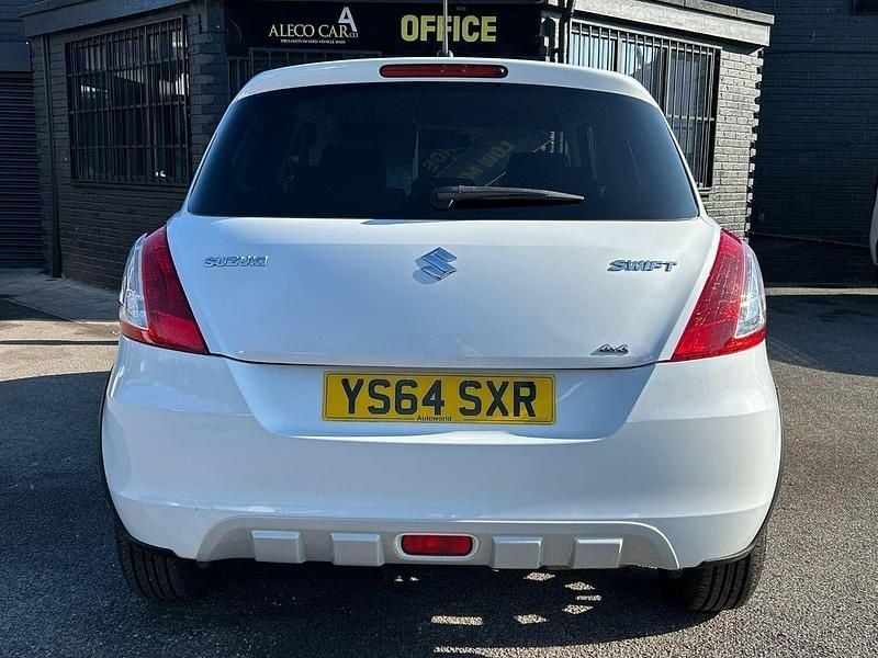 Used Suzuki Swift SZ4 94 HP (69 kW) 2014 White Hatchback