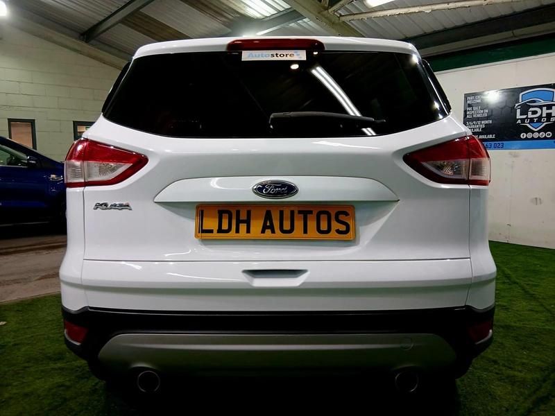 Used Ford Kuga Titanium 2015 White SUV