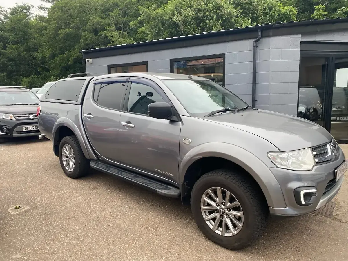 Used Mitsubishi L200 176 HP (129 kW) 2015 Grey Pickup